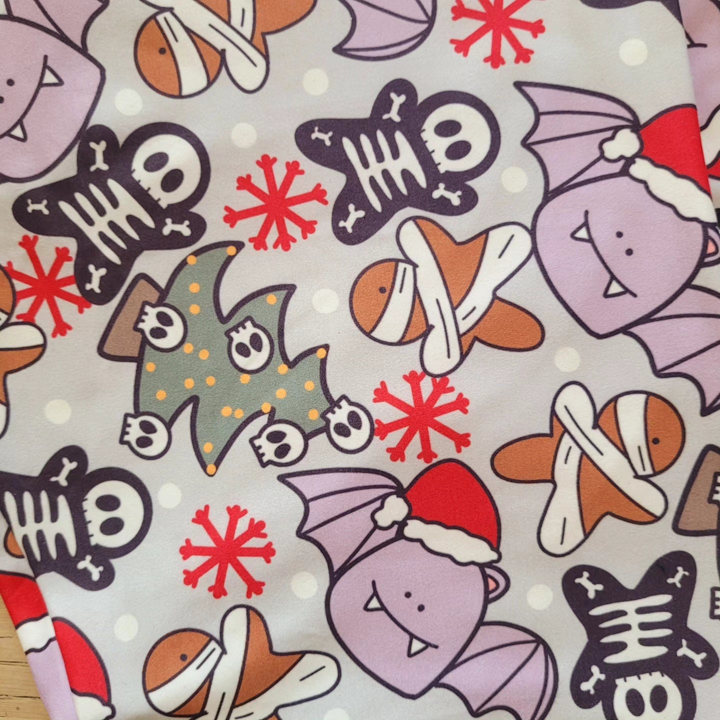 Spooky Batty (Semi-Exclusive) - High-quality Handcrafted Vibrant Leggings